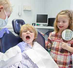 Kinder und Jugendzahnbehandlung280x300 190913121921