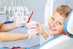 kinder beim zahnarzt-180429114121